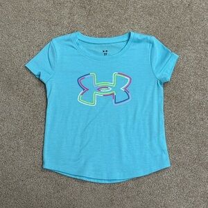 Girls’ Under Armour Shirt
Size 2T